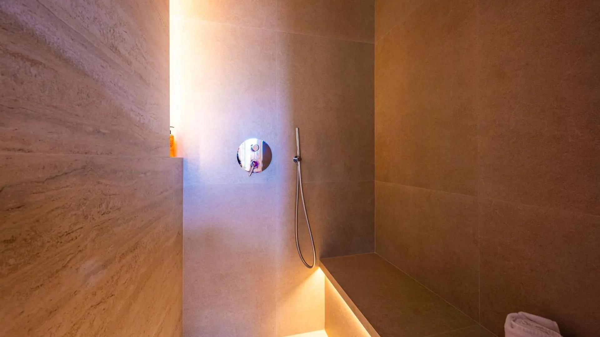 Delle Vittorie Luxury Rooms&Suites Παλέρμο Bed and Breakfast