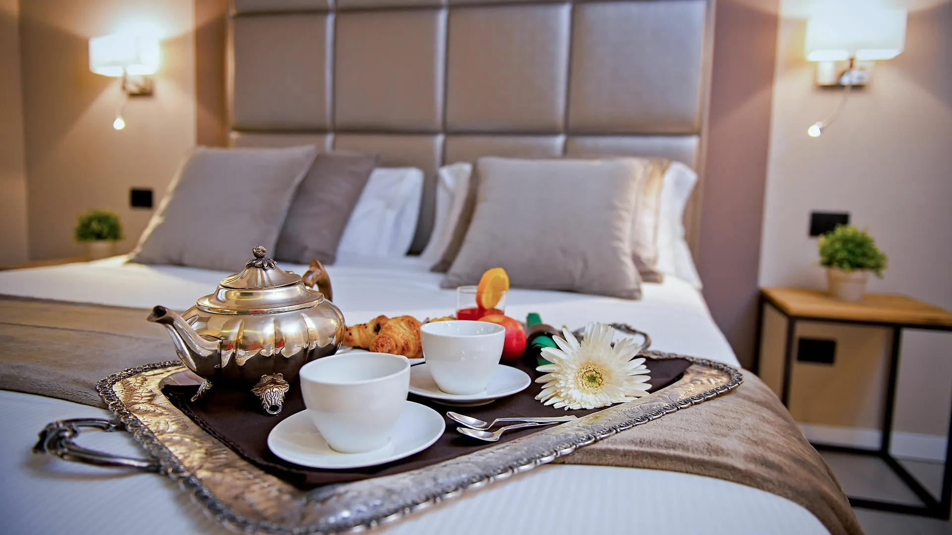 Delle Vittorie Luxury Rooms&Suites Palermo 2*,  Italy